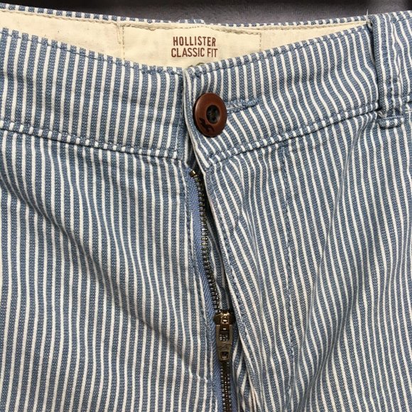 Hollister Mens Shorts sz 33 Blue White Striped Flat Front Pockets Stretch Fabric - Picture 2 of 10